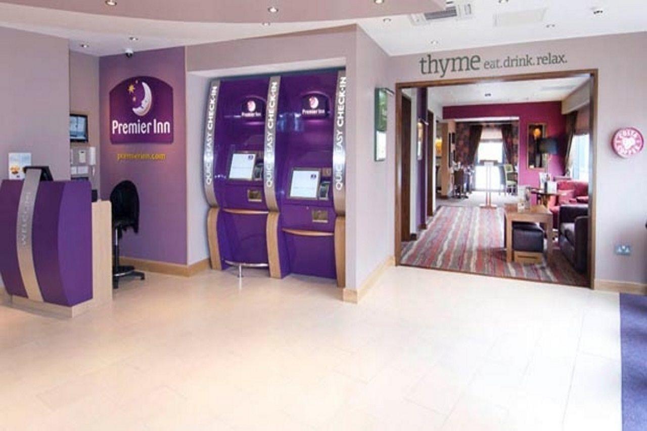 Premier Inn Camberley Dış mekan fotoğraf