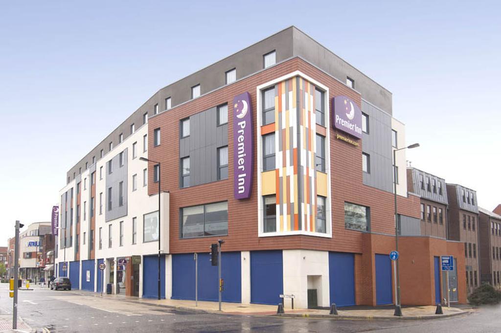Premier Inn Camberley Dış mekan fotoğraf