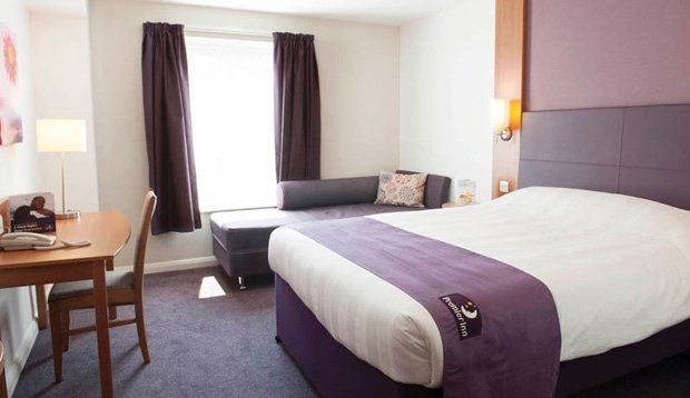 Premier Inn Camberley Dış mekan fotoğraf